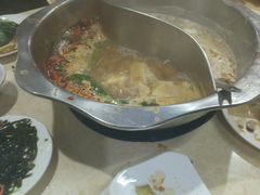 -歪小孩山野鲜货火锅店(银河名座店)