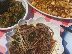 -洪霞餐馆·川菜·鲜货现炒(两江春城店)