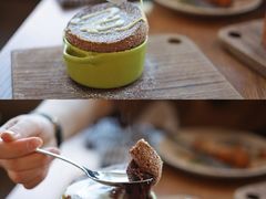 -ROAST coffee & eatery