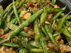 -堂瓦里·33年传统赣菜(第一街区店)