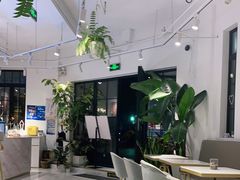 -Fridi Patisserie Cafe