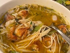 油泼辣子酸菜鱼-杭州和达希尔顿逸林酒店·和园中餐厅-杭帮菜名店
