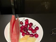-钱小奴海鲜自助黑金店(杭州滨江龙湖店)