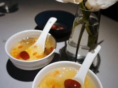 桃胶银耳八宝羹-屋里厢上海菜馆
