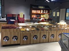 -农工商超市(临汾路店)