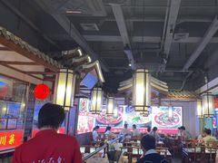-川流不息·地道川菜·小龙虾(新松江路店)