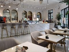 -Fridi Patisserie Cafe