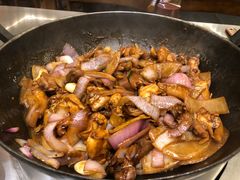 -胡须佬鸡煲四季火锅店(石厦西村直营店)