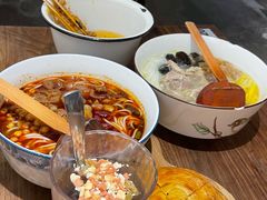 老成都手拍肥肠粉-麻婆婆白家肥肠粉(海岸城店)
