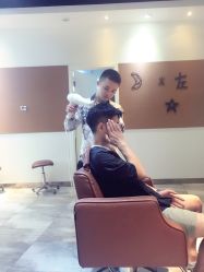 -小左沙龙