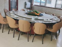 -宾朋海鲜饭庄(兴海路店)