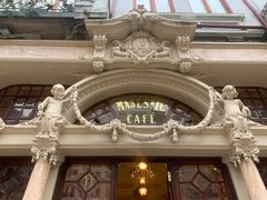 -Majestic Café