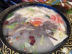 -四姑娘山阿巴郎·藏式花园餐厅