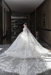-莫小姐婚纱
