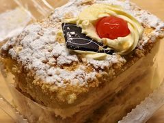 -白玉兰食品甜凤店(合生汇店)