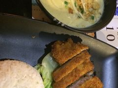 白咖喱猪扒饭-沙嗲王(加拿芬店)