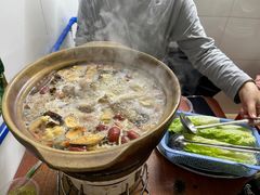 -威邵鸡煲(西华路总店)