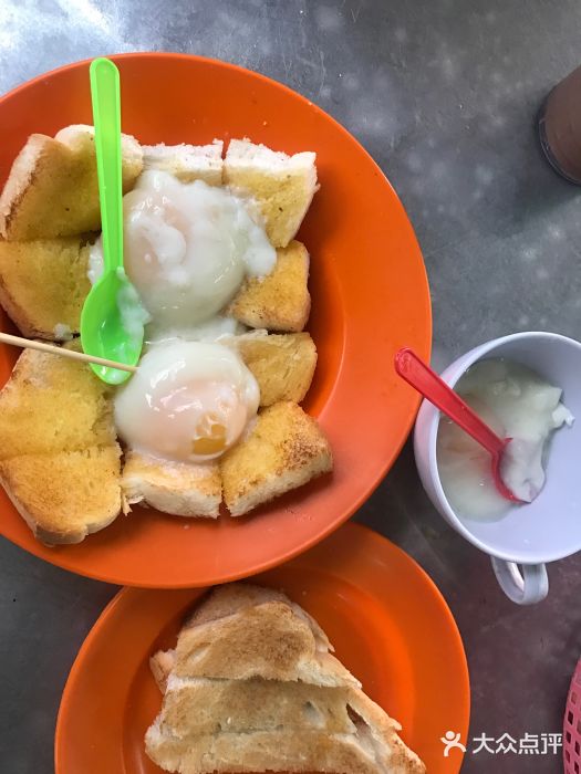 多春茶室鸡蛋吐司图片