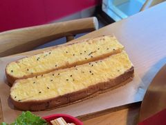 -三顾烤庐·烤鱼·烧烤·龙虾(奉贤店)