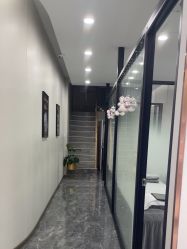 -苗方清颜专业祛痘·皮肤管理