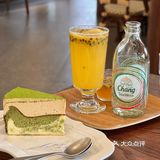 南阳探店下午茶 树下沐屋 超出片的旋转楼梯