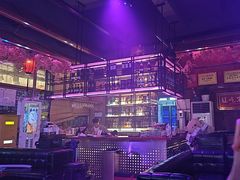 -喜鹊音乐酒馆(西街店)
