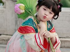 -翩若国风汉服体验馆