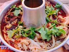 -霄汉牛三鲜湖北砂锅菜(万松园2店)