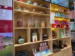 零售区-广信牛奶甜品世家(台东店)