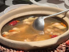 -领鲜天下·焗海鲜·花胶鸡(天目里店)