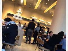 -星巴克臻选(上海合生汇1F店)