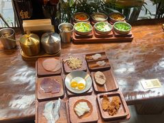 -银米·云南传统过桥米线(双廊黑金冠店)
