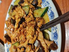 -老天桥酱肉烧饼夹肘子(天桥店)