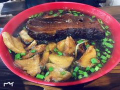 -小龙大肉面馆