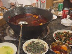 -鸿顺老铁锅美蛙鱼府(解放碑店)