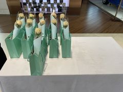 -宁波宝信宝马4S店(江北日湖店)