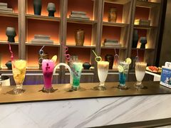 -亮亮面馆(经六路店)