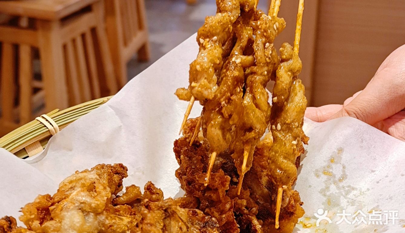 Bi吃榜柳石居螺蛳粉开到八佰伴啦❗