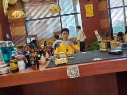 -尼特斯男士发型馆