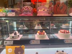 面包甜点陈列柜-巴黎贝甜(豪浦店)