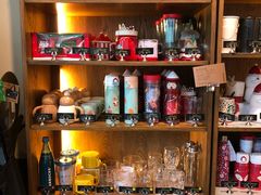 零售区-星巴克(汇亚大厦店)