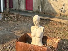 -东湖小天池真人CS彩弹野战基地