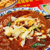 这米线的量大到让我【跪地求饶】[皱眉]