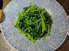 -海派悦庭·海胆烧麦·新融合菜(凯德广场店)