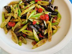 -椿记烧鹅(叠彩店)