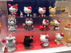 -泡泡玛特POPMART(蓝色港湾店)