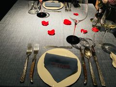 -弦月窗LUNETTE BY AMANDA(复兴路店)