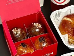 -HOT CRUSH趁热集合·现烤面包(上海环球港店)