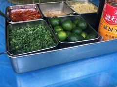 -四川小胡子海鲜(丁村万人海鲜广场店)