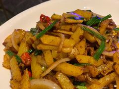 川味土豆牛肉-雷泰泰台式胡椒虾(滨江金铂湾店)
